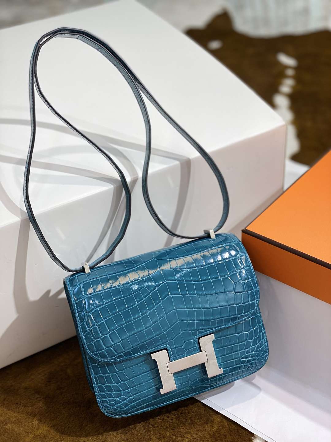 Hermes Constance 19 shiny Niloticus Crocodile 7W Blue izmir PHW
